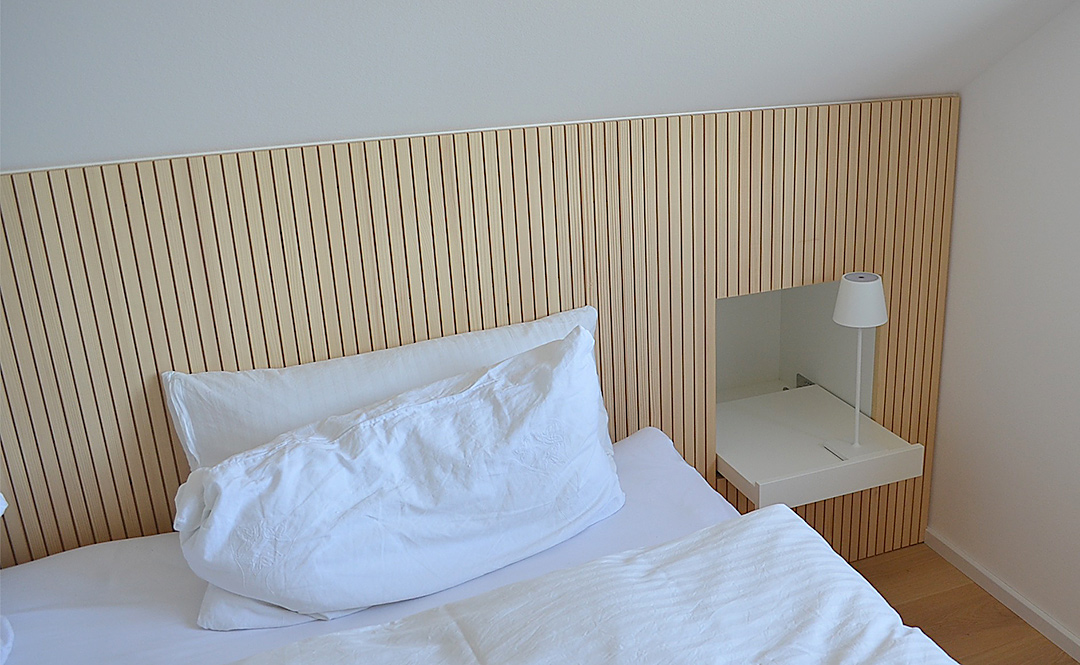 Schlafzimmer-Lampe Schlafzimmer-Möbel hochwertig aus Holz auf Maß geschreinert. Möbel nach Maß. Modern und langlebig. Natürlich schlafen. Ohne Schadstoffe