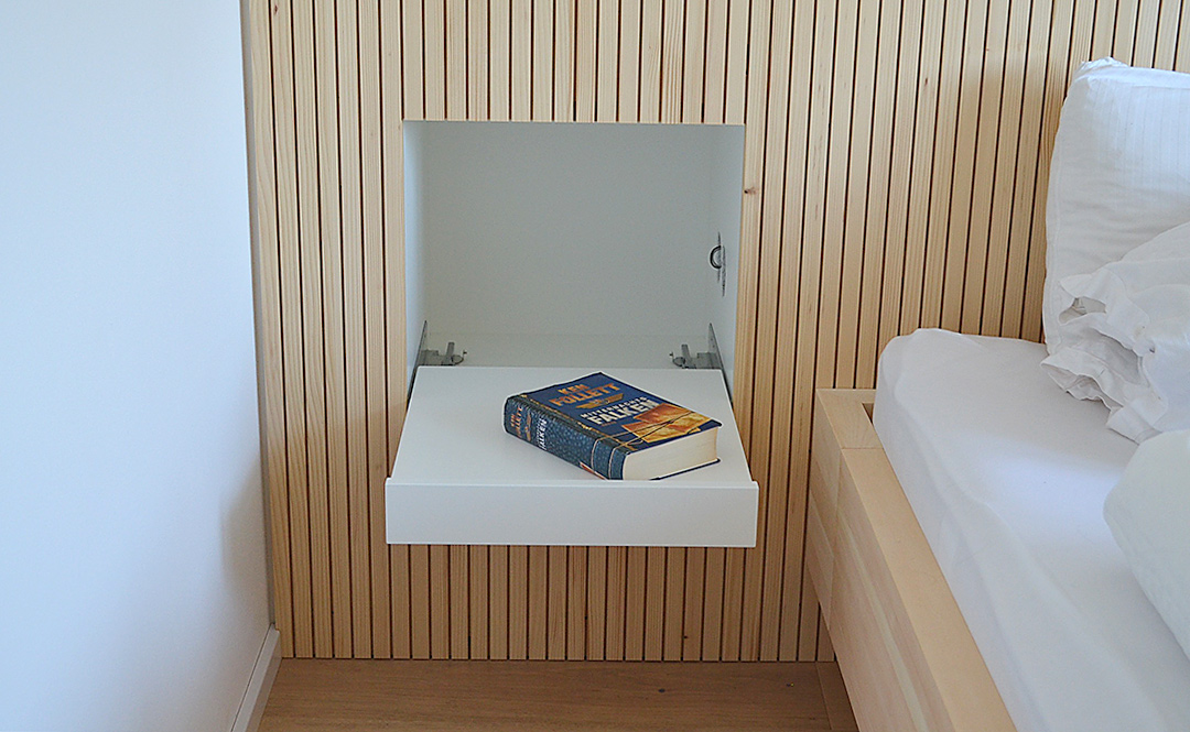 Schlafzimmer-Möbel hochwertig aus Holz auf Maß geschreinert. Möbel nach Maß. Modern und langlebig.